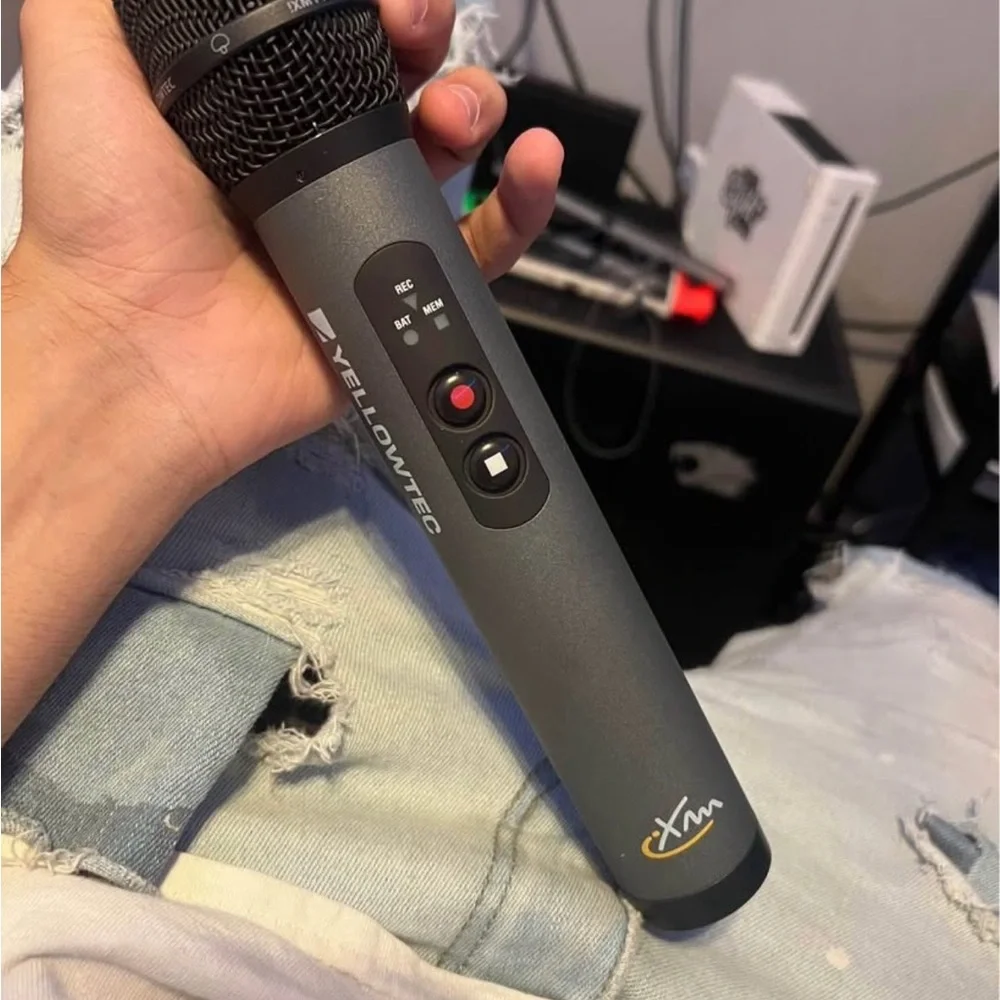 Wireless Handheld Microphone - Black